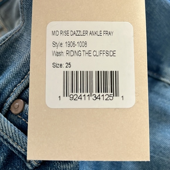NWT MOTHER The Mid Rise Dazzler Ankle Fray Jeans Size 25 - Picture 9 of 9